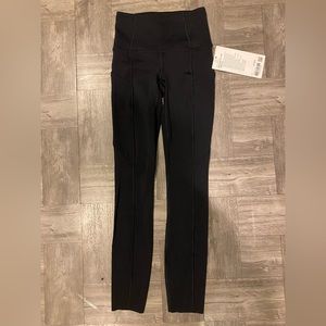 Lululemon black fast and free high rise leggings 25”